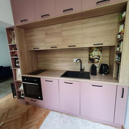 Spacious And Quiet 1Br Apartment In Floreasca Bucarest Esterno foto